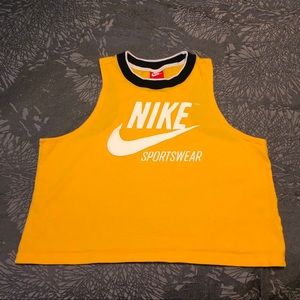 COPY - Nike Sportswear Crop Top